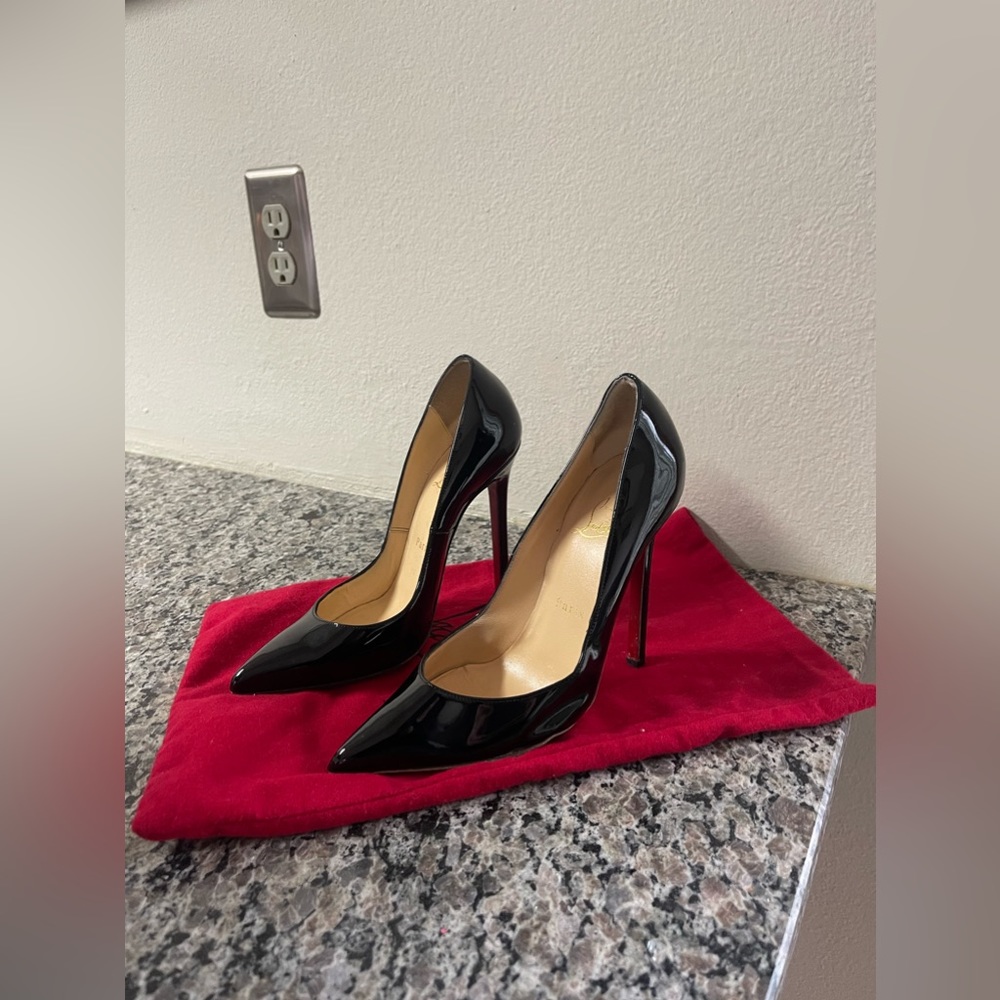 Christian louboutin so kate heels
